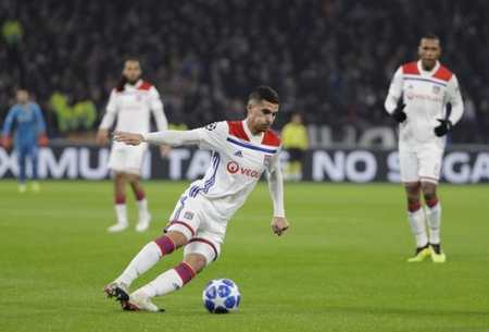 多年轻人对 多年轻人对